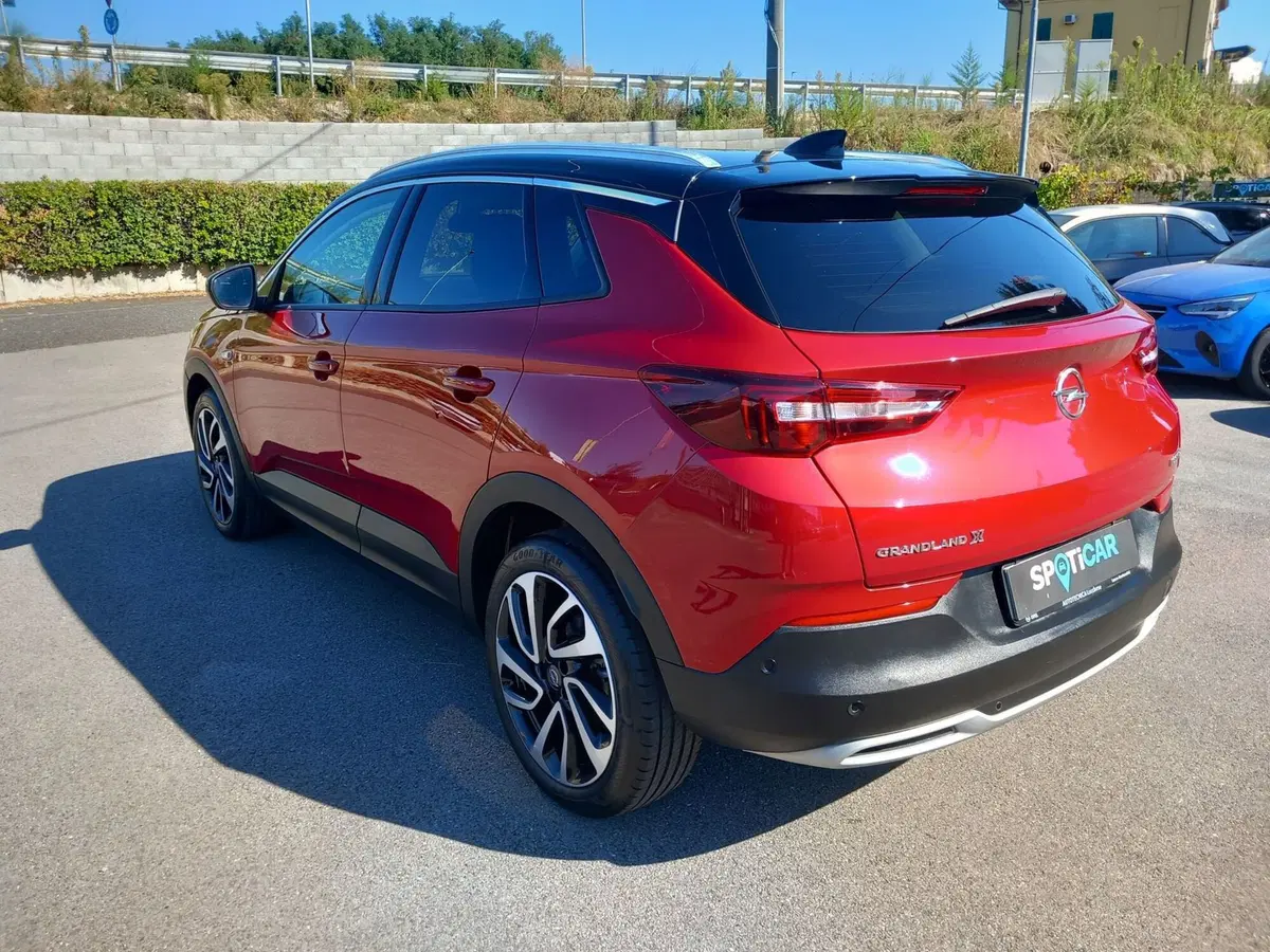 Opel Grandland X usata a Lucca (4)