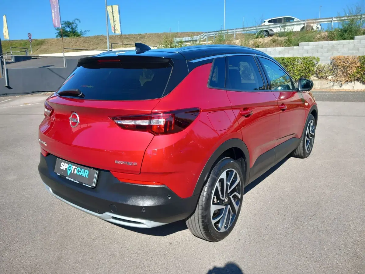 Opel Grandland X usata a Lucca (6)