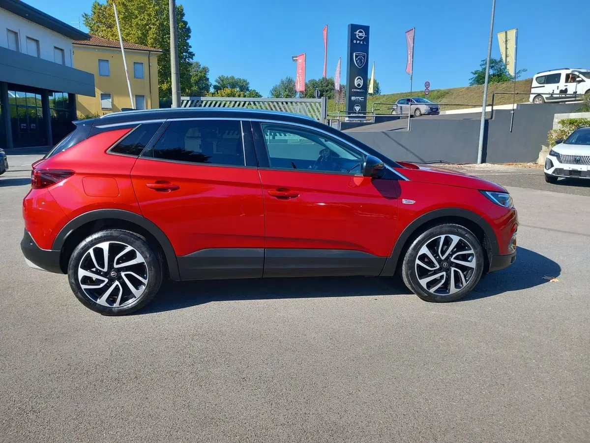 Opel Grandland X usata a Lucca (7)