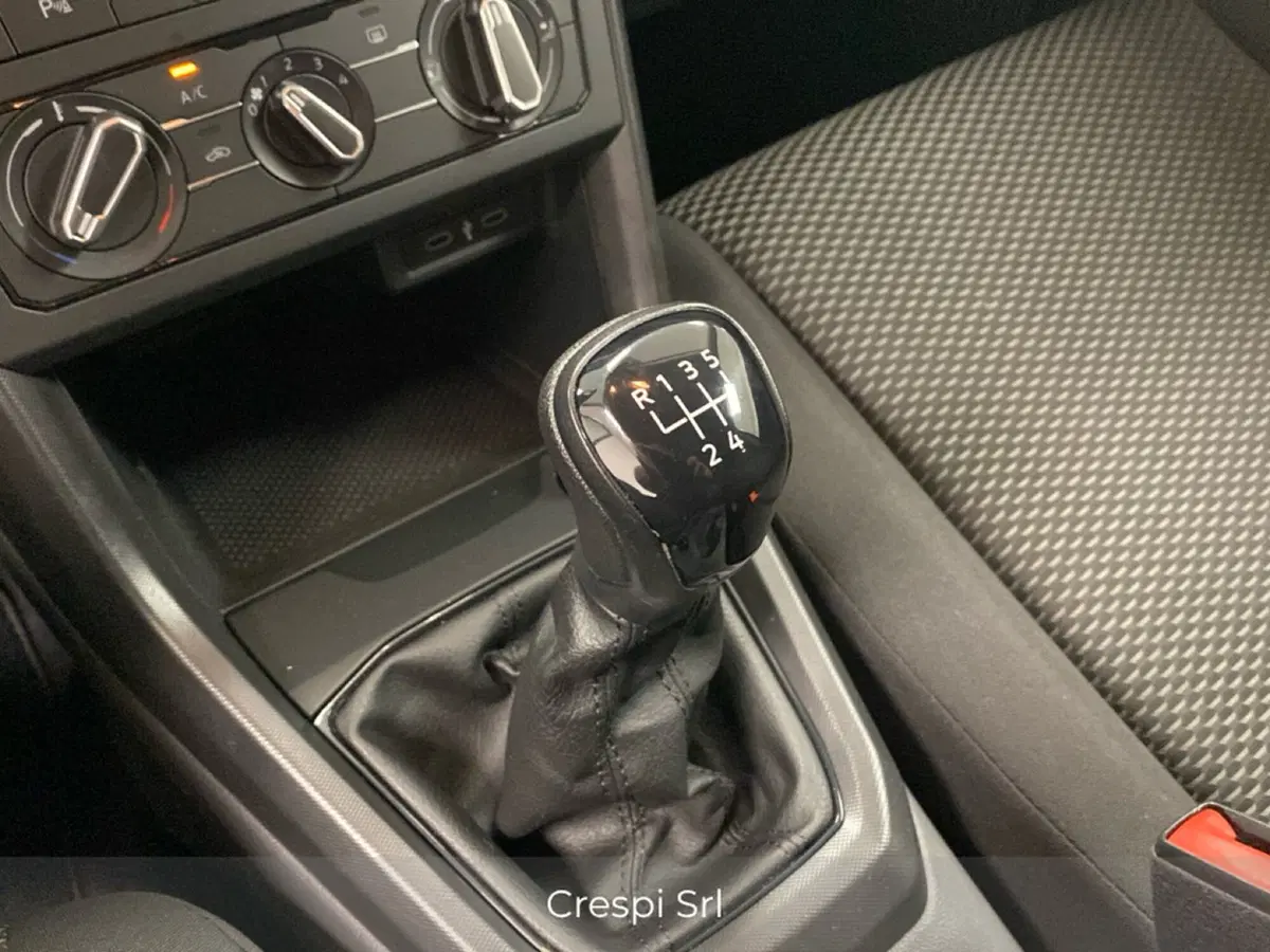 Volkswagen T-Cross usata a Varese (17)