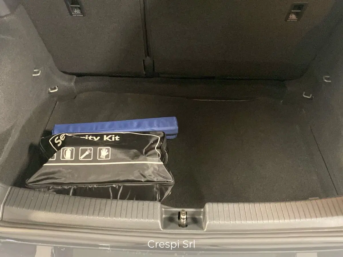Volkswagen T-Cross usata a Varese (18)
