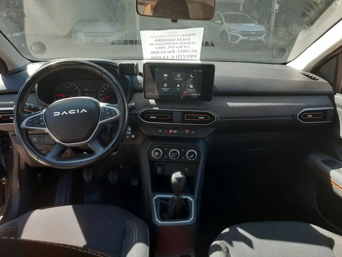 Dacia Sandero usata a Firenze (9)