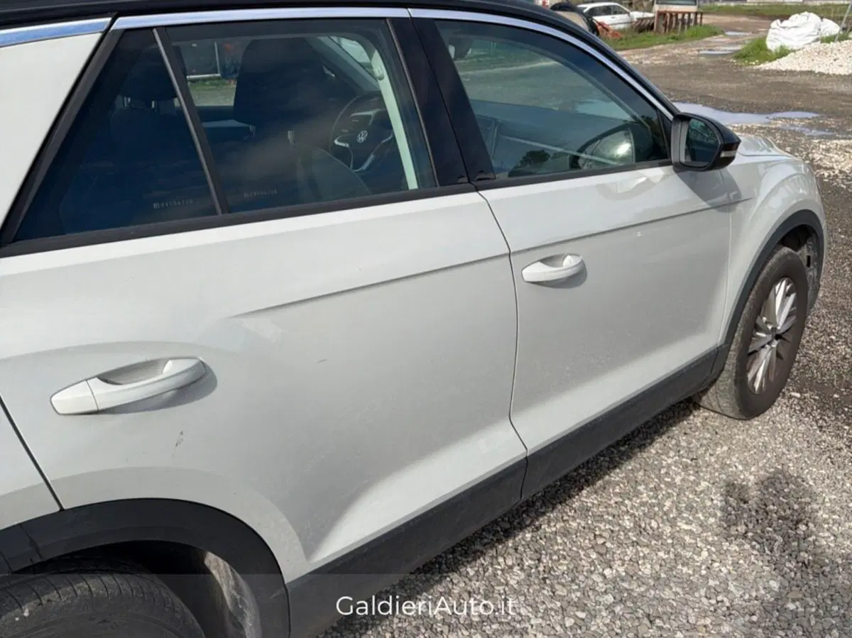 Volkswagen T-Roc usata a Salerno (16)
