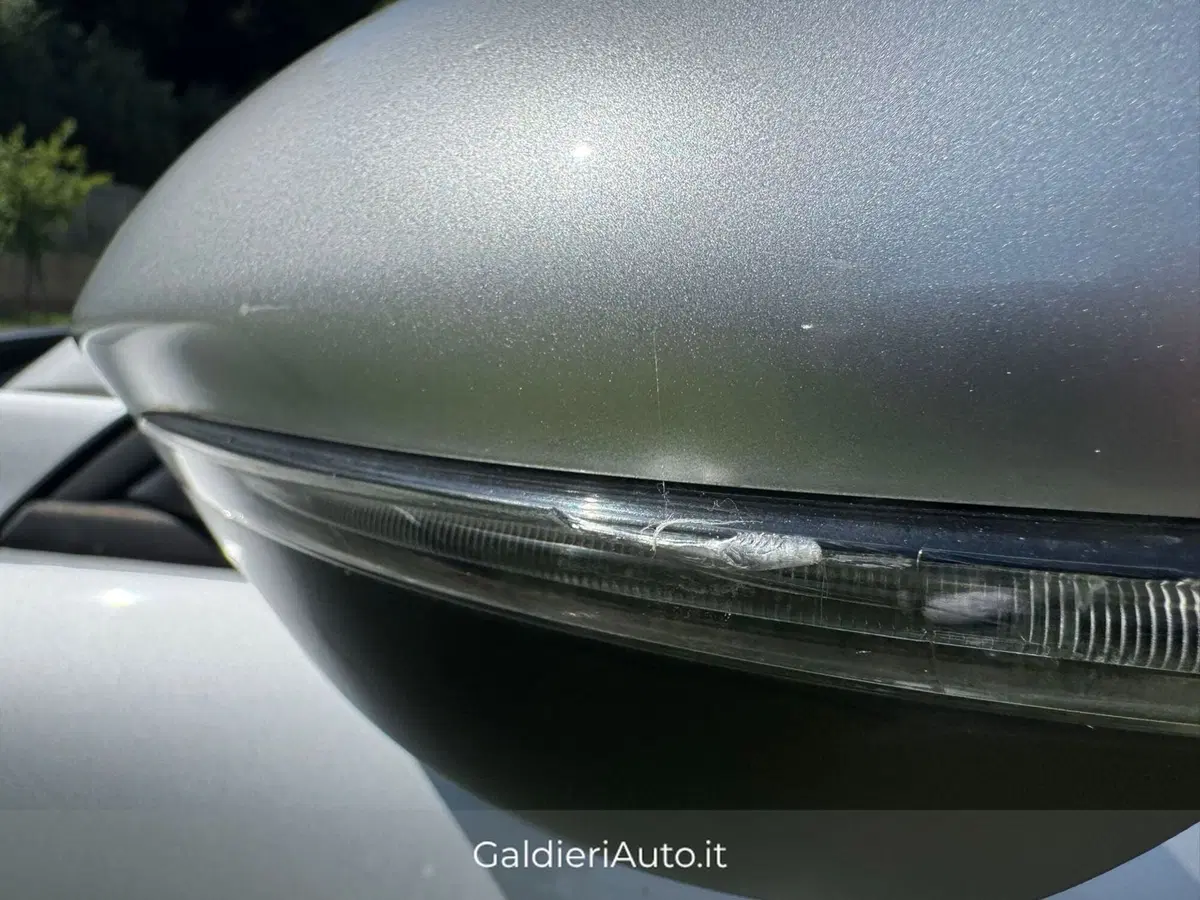 Alfa Romeo Stelvio usata a Salerno (19)