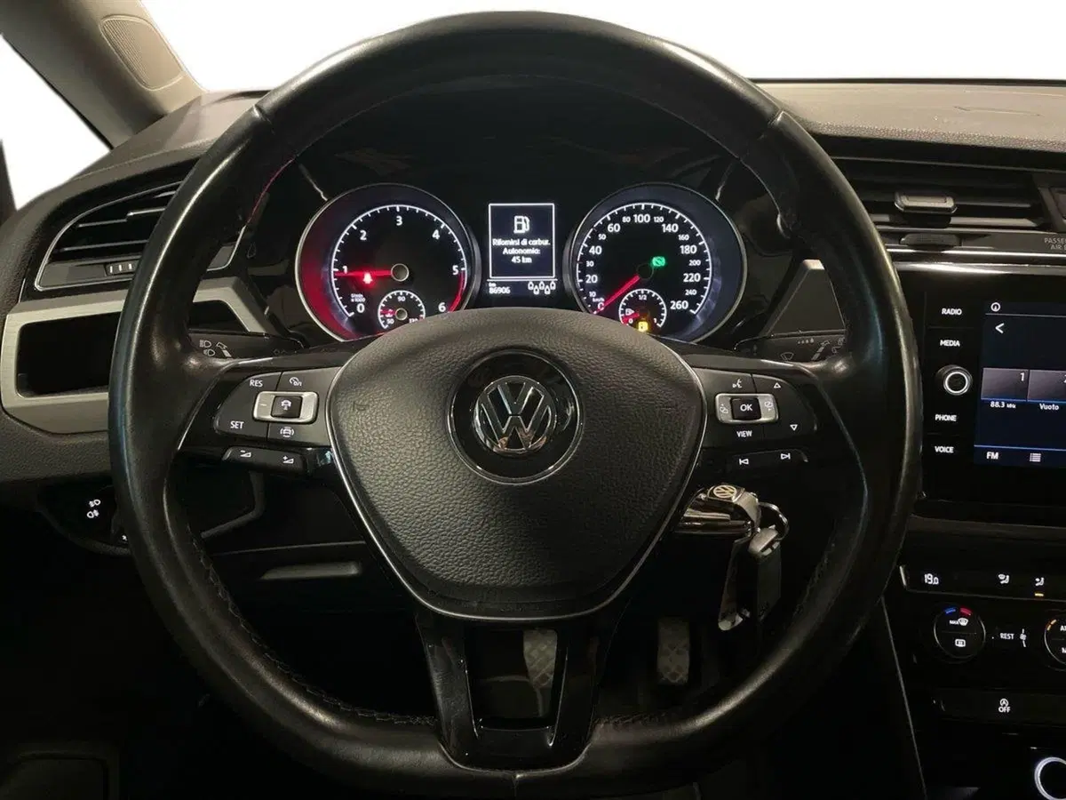 Volkswagen Touran usata a Prato (10)