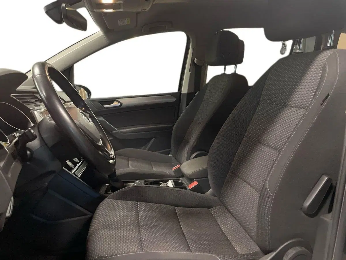 Volkswagen Touran usata a Prato (9)