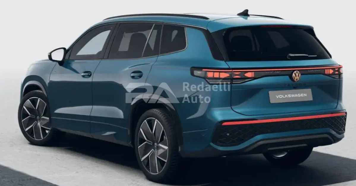 Volkswagen Tayron nuova a Lecco (3)