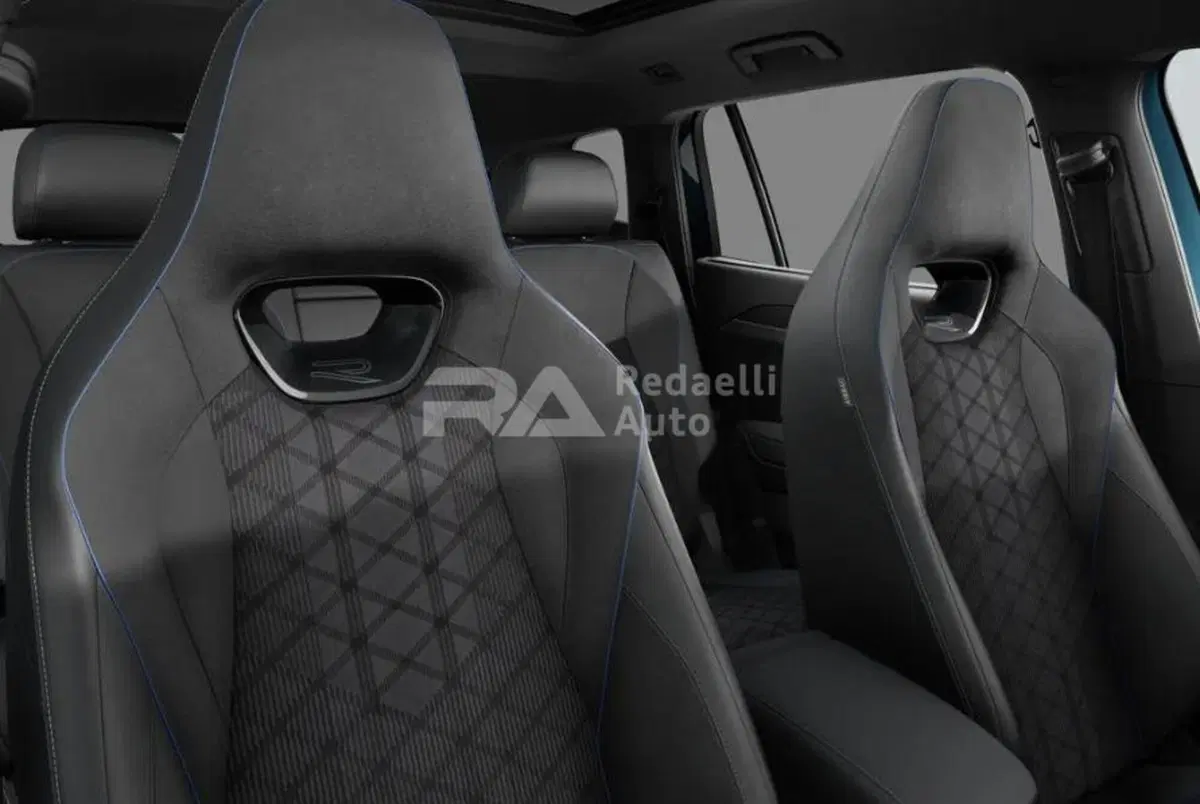 Volkswagen Tayron nuova a Lecco (8)
