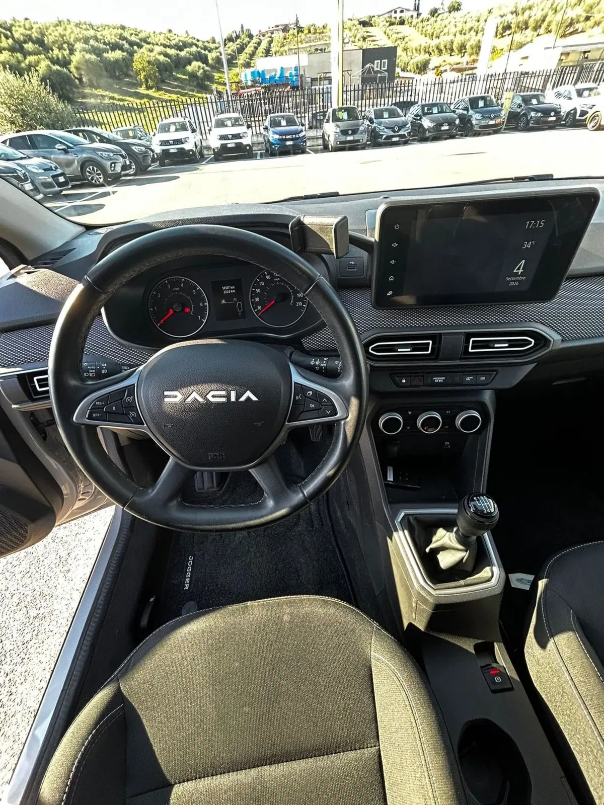 Dacia Jogger usata a Roma (11)