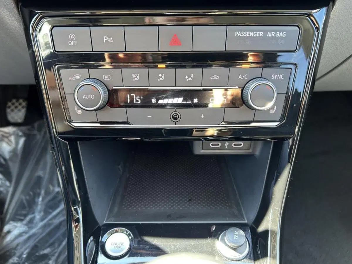 Volkswagen T-Cross usata a Cuneo (14)