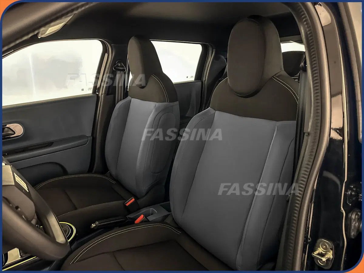 Fiat Grande Panda nuova a Milano (8)