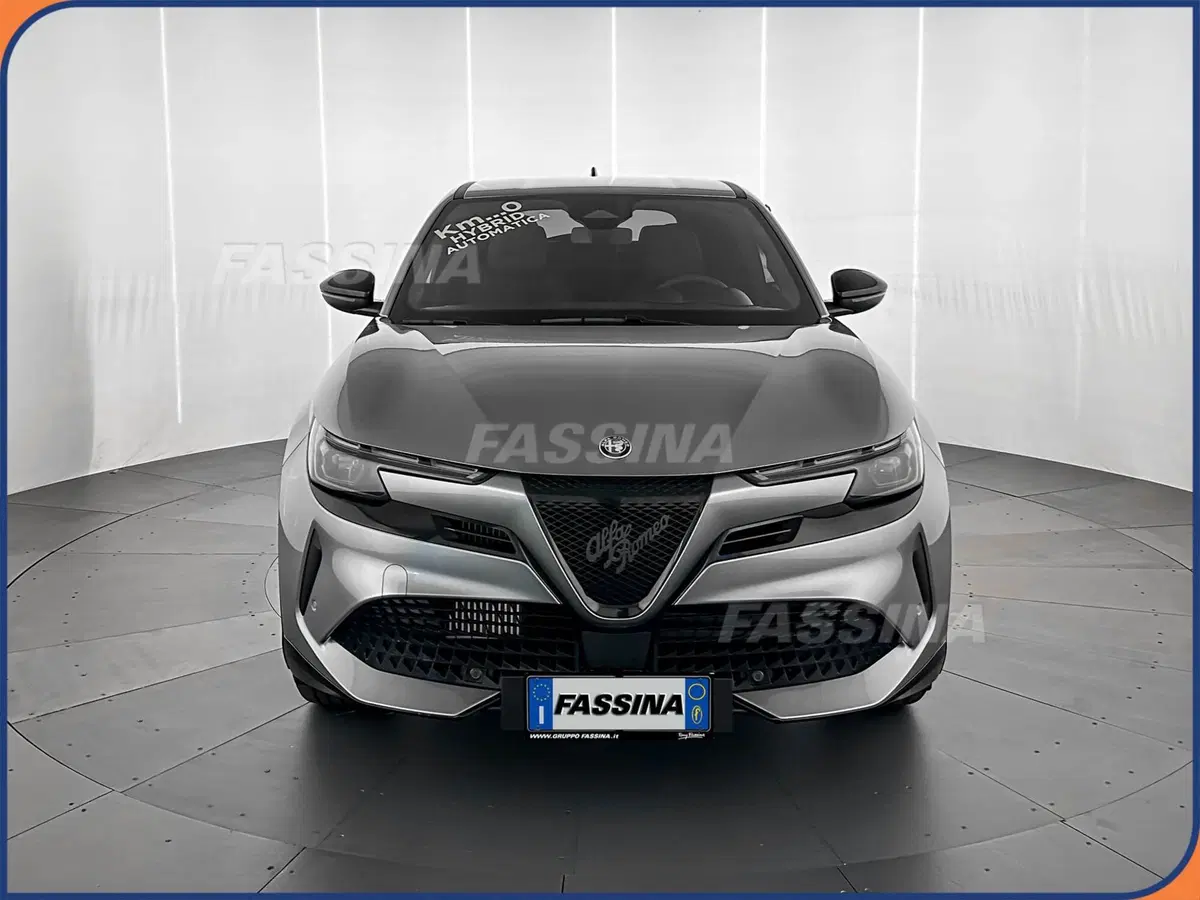 Alfa Romeo Junior nuova a Milano (2)