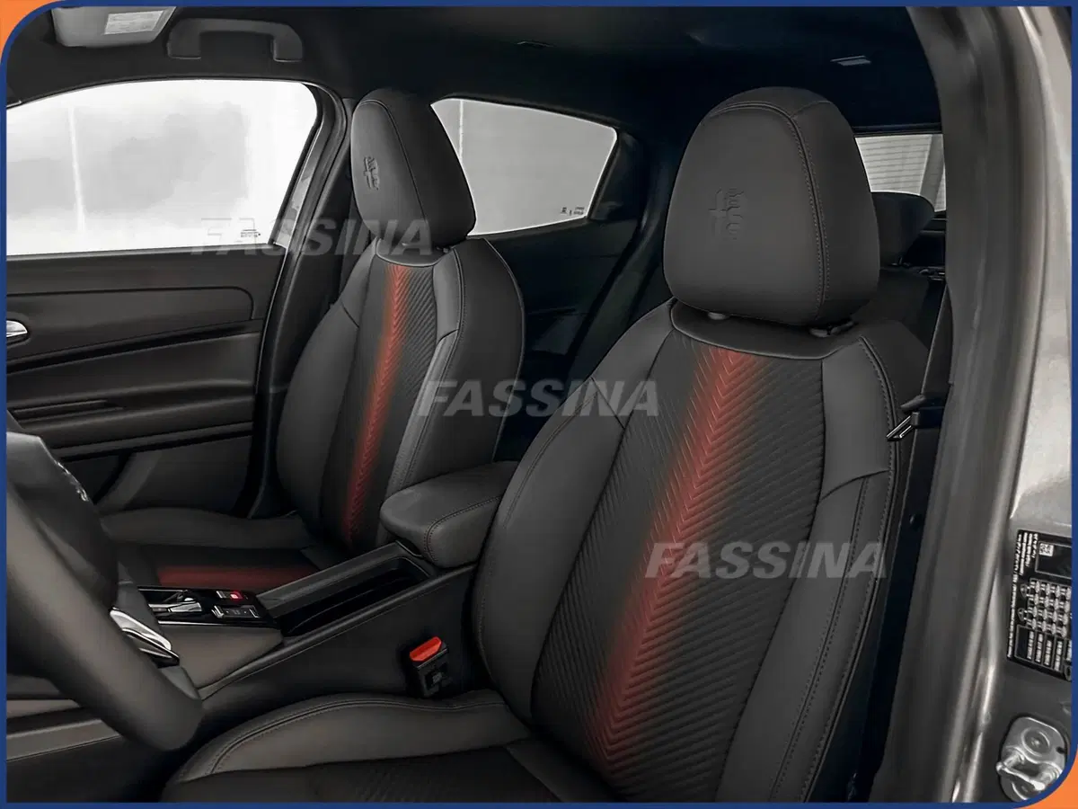 Alfa Romeo Junior nuova a Milano (7)