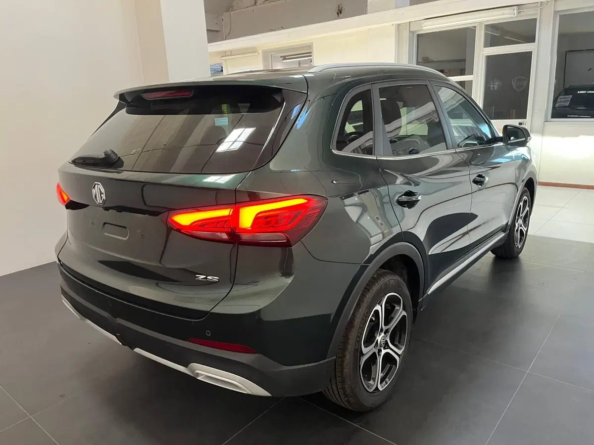 Mg ZS nuova a Lucca (5)