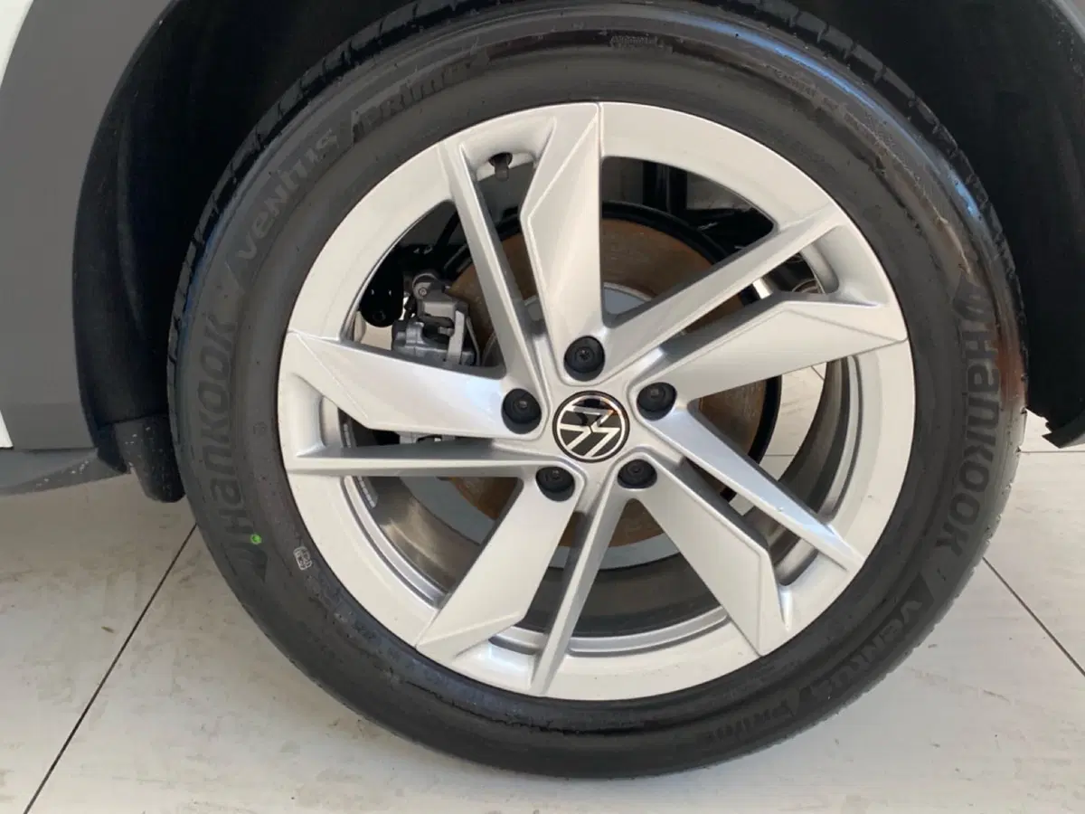 Volkswagen T-Roc nuova a Lodi (10)