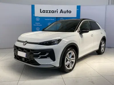 Volkswagen T-Roc 1.5 etsi Life 150cv dsg nuova a Cornegliano Laudense