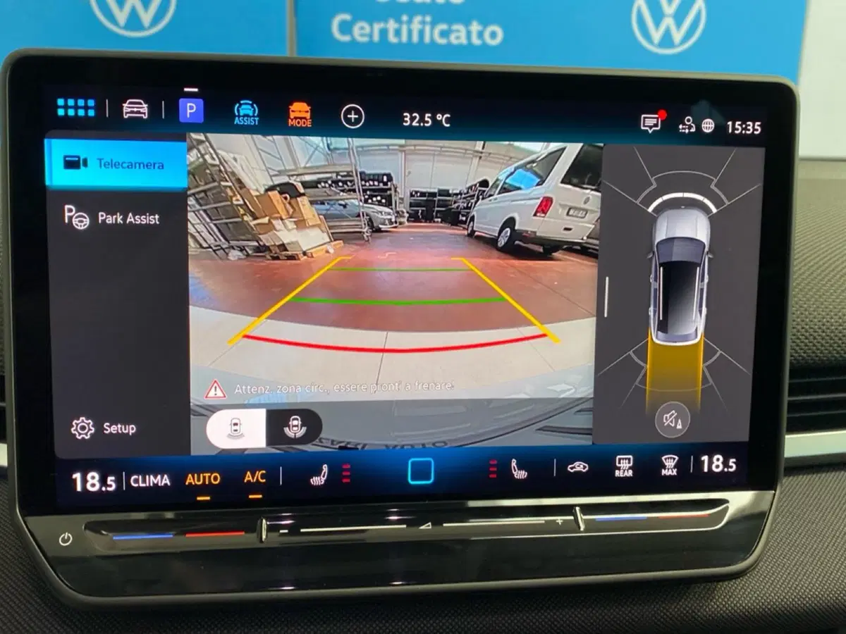 Volkswagen T-Roc nuova a Lodi (15)