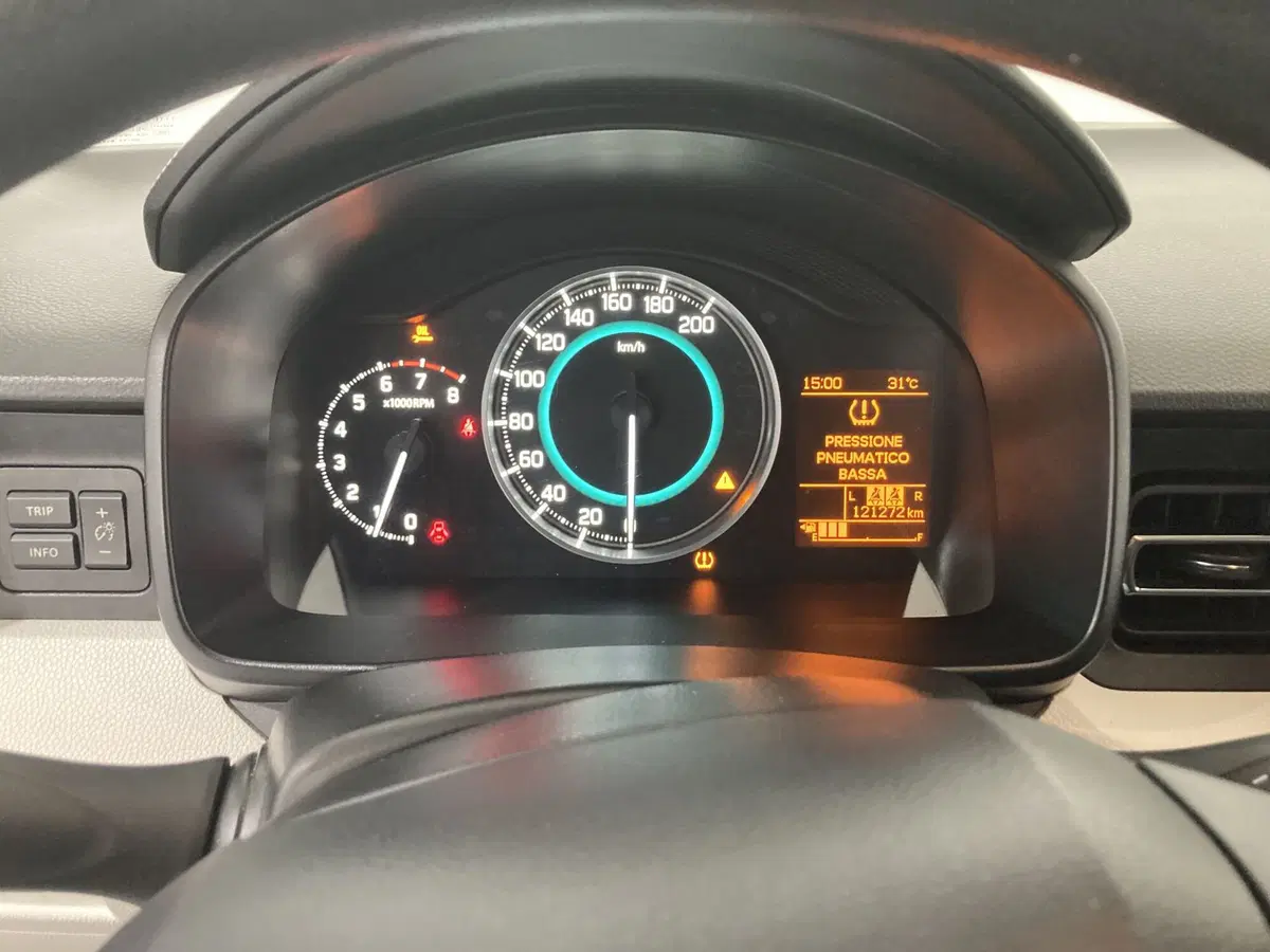 Suzuki Ignis usata a Barletta-Andria-Trani (12)