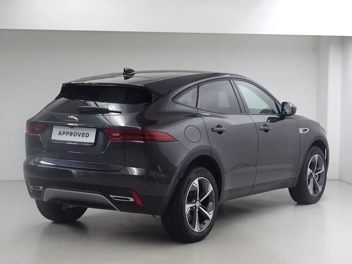 Jaguar E-Pace usata a Como (2)