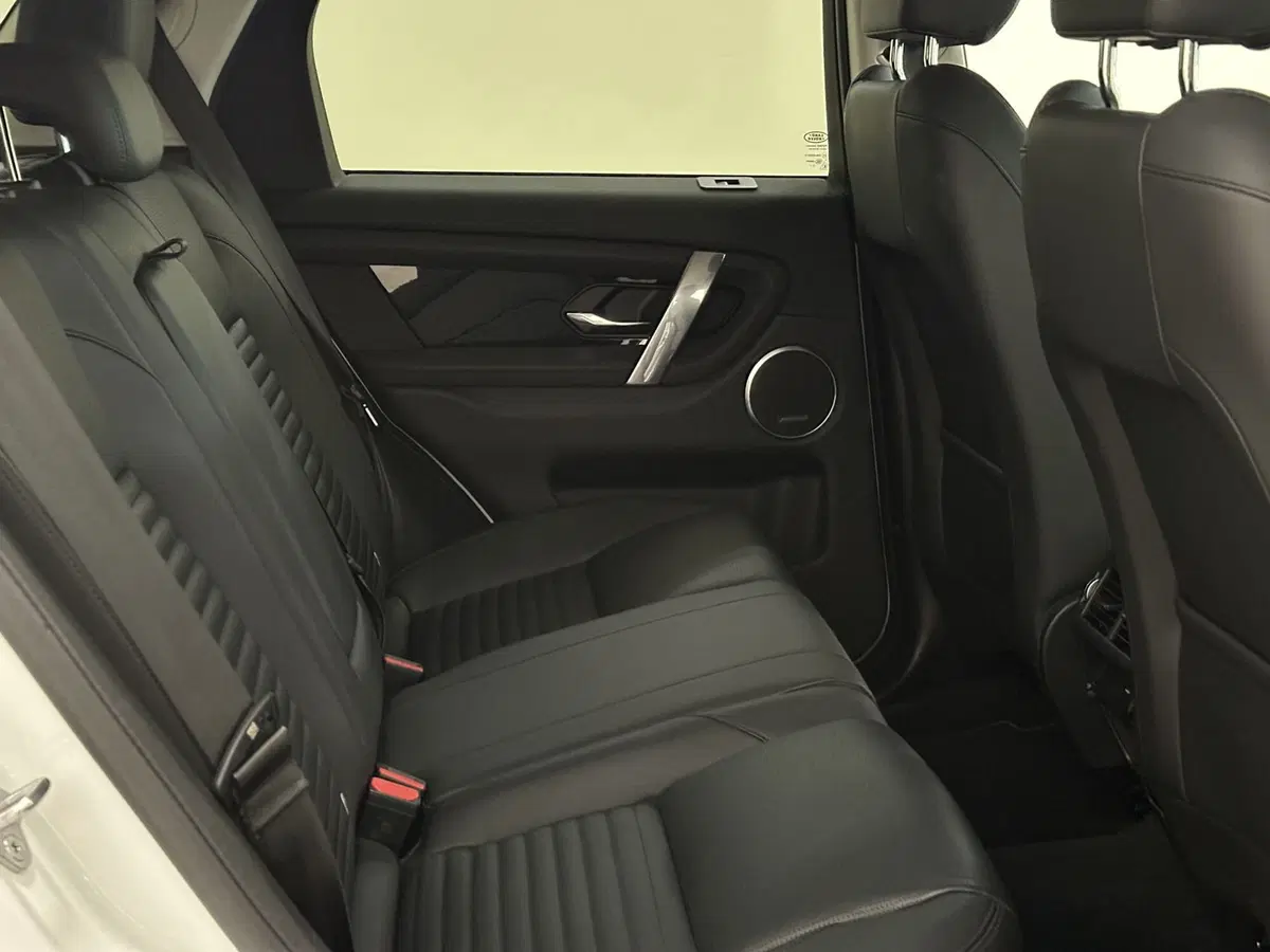 Land Rover Discovery Sport usata a Lodi (5)