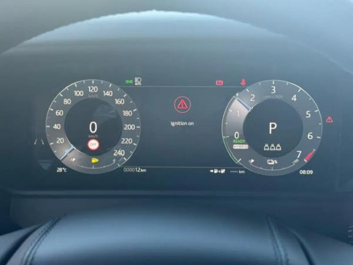 Land Rover Range Rover Velar nuova a Monza e Brianza (16)