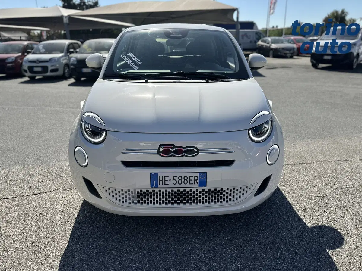 Fiat 500 nuova a Torino (2)