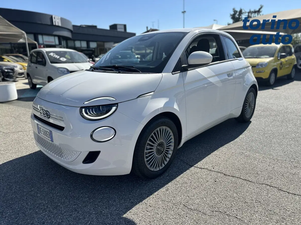 Fiat 500 nuova a Torino (3)