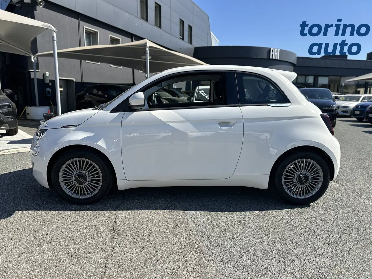 Fiat 500 nuova a Torino (4)