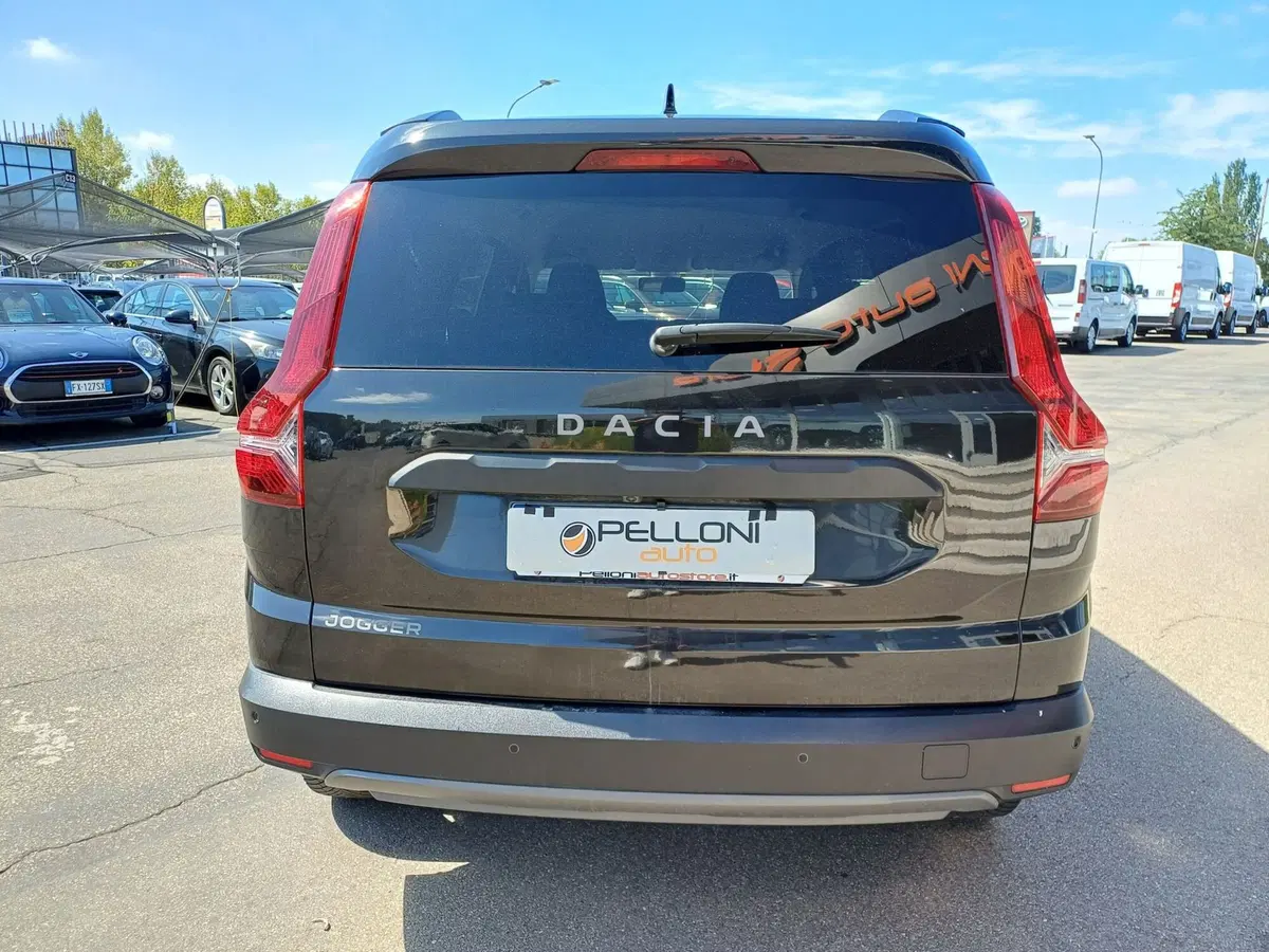Dacia Jogger usata a Modena (17)