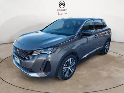 Peugeot 3008 BlueHDi 130 S&amp;S EAT8 Allure Pack del 2023 usata a Voghera