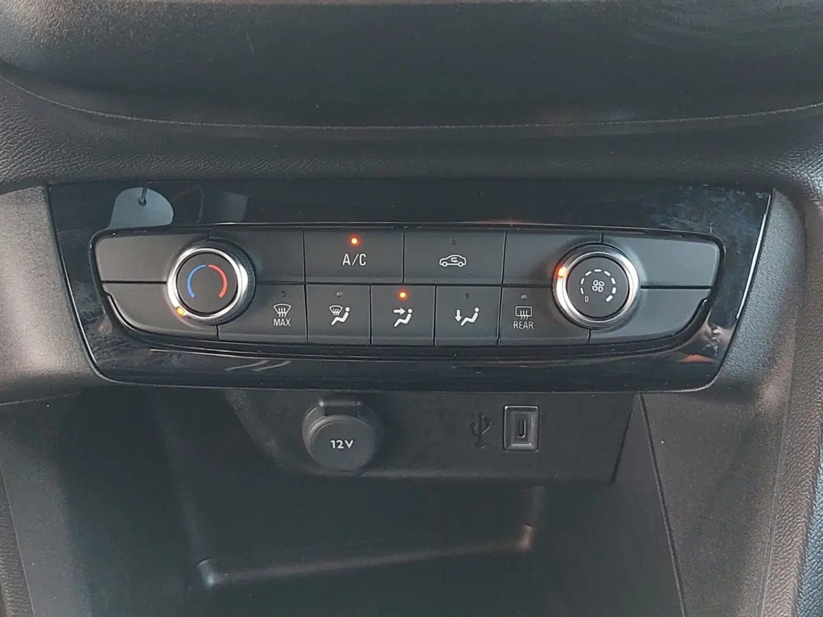 Opel Corsa usata a Pavia (7)