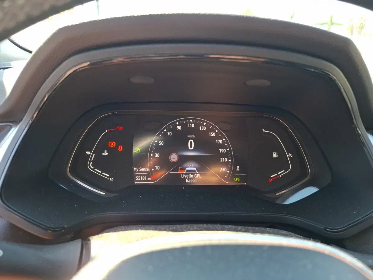Renault Captur usata a Latina (15)