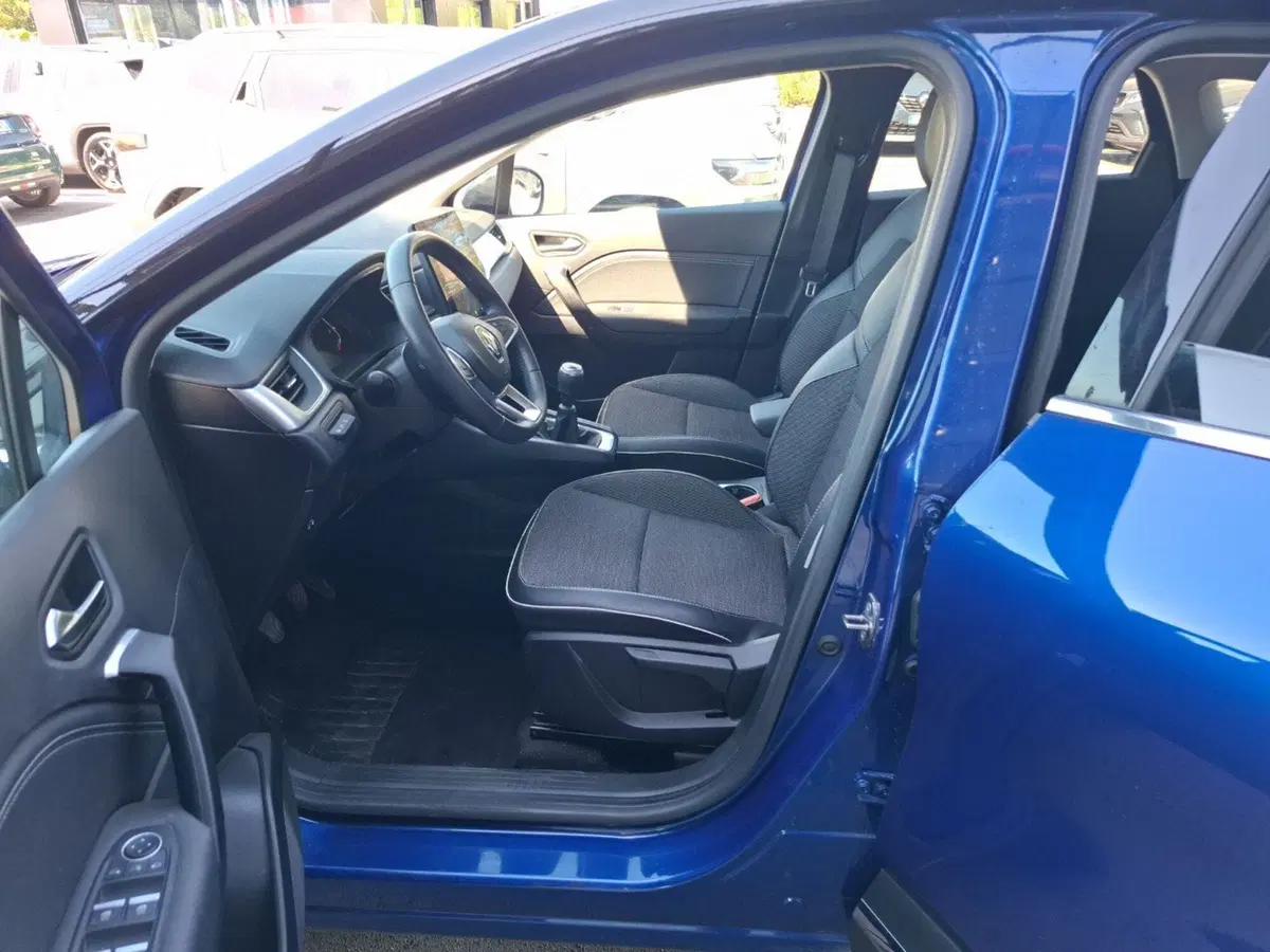 Renault Captur usata a Latina (18)