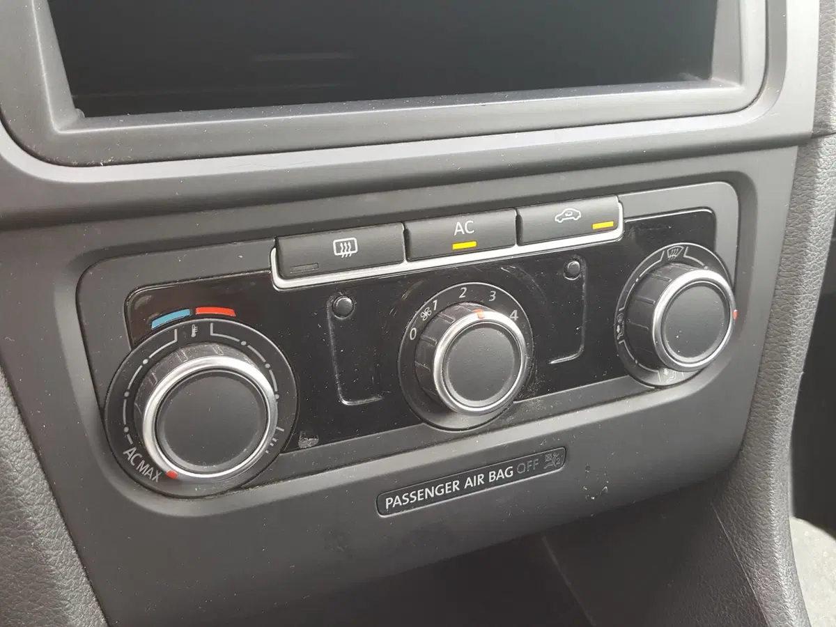 Volkswagen Golf usata a L'Aquila (9)