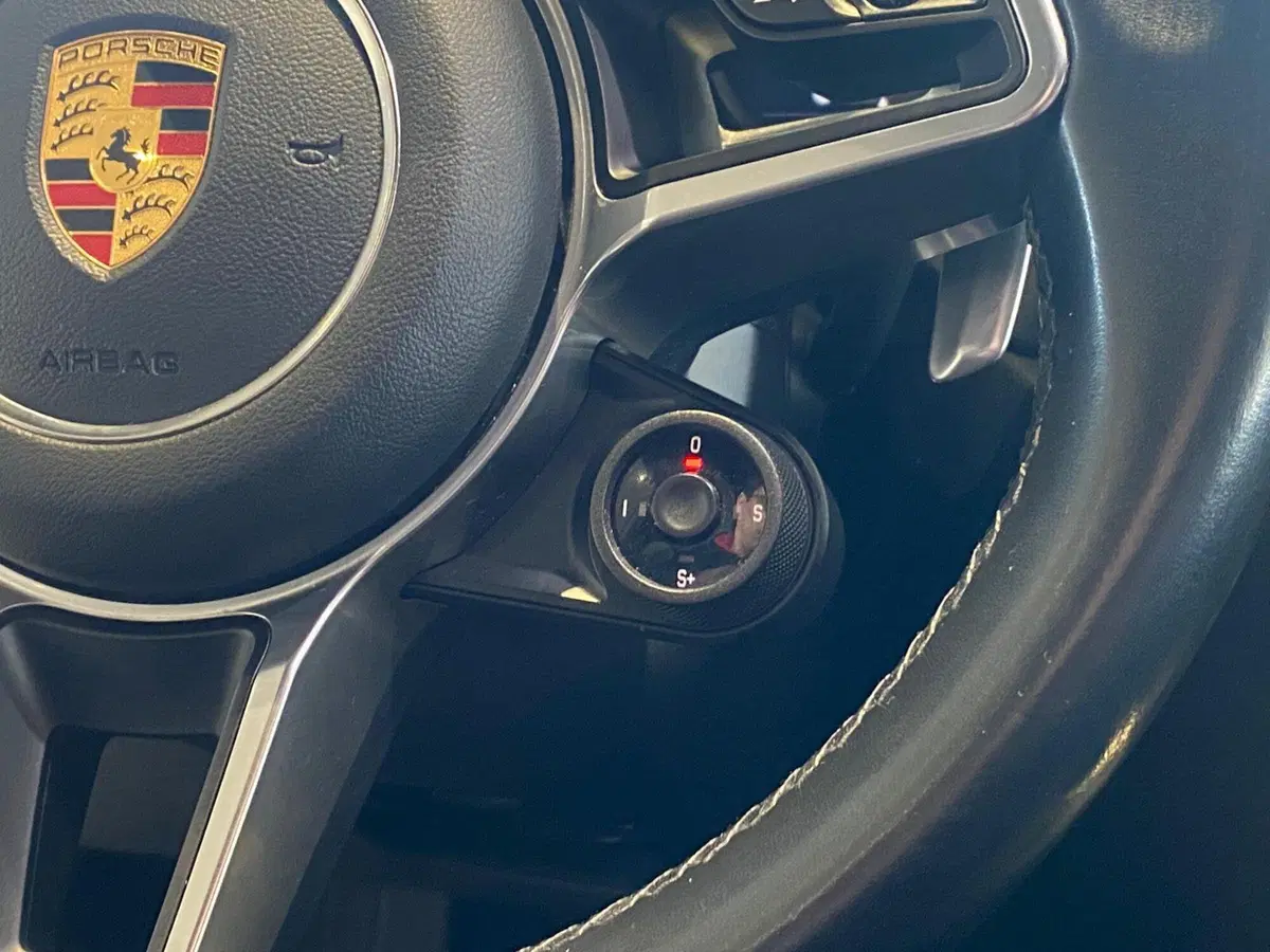 Porsche Macan usata a Firenze (16)