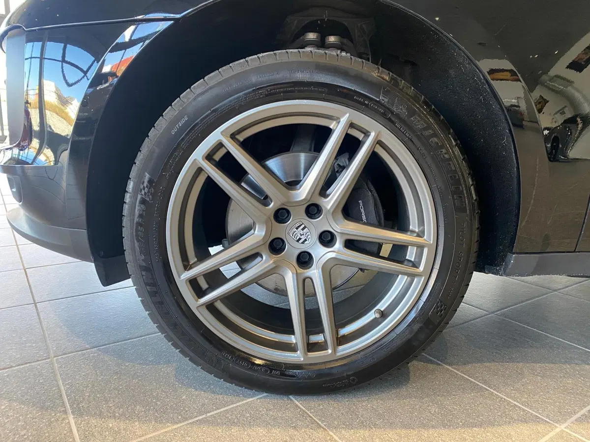 Porsche Macan usata a Firenze (8)