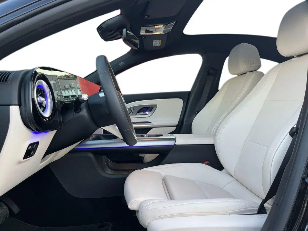 Mercedes-Benz CLA nuova a Napoli (10)