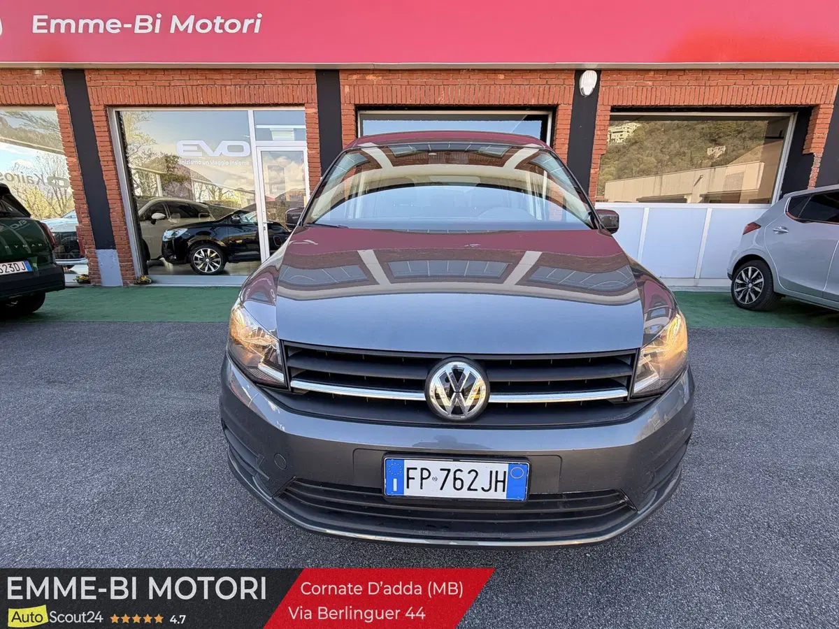 Volkswagen Caddy usata a Lecco (2)