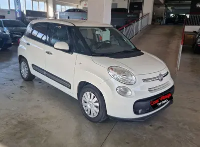 Fiat 500L Pro 1.6 MJT 120CV Pop Star 4 posti (N1) del 2016 usata a Orvieto