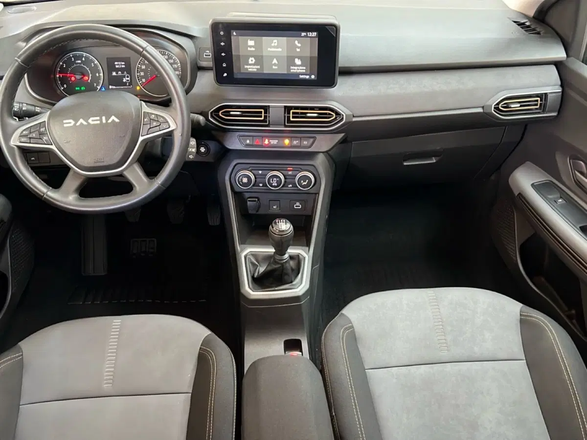 Dacia Sandero Stepway usata a Roma (11)