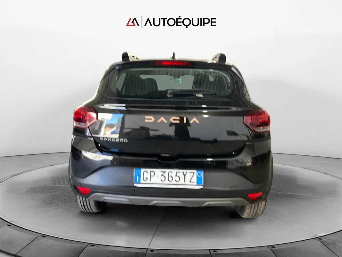 Dacia Sandero Stepway usata a Roma (4)