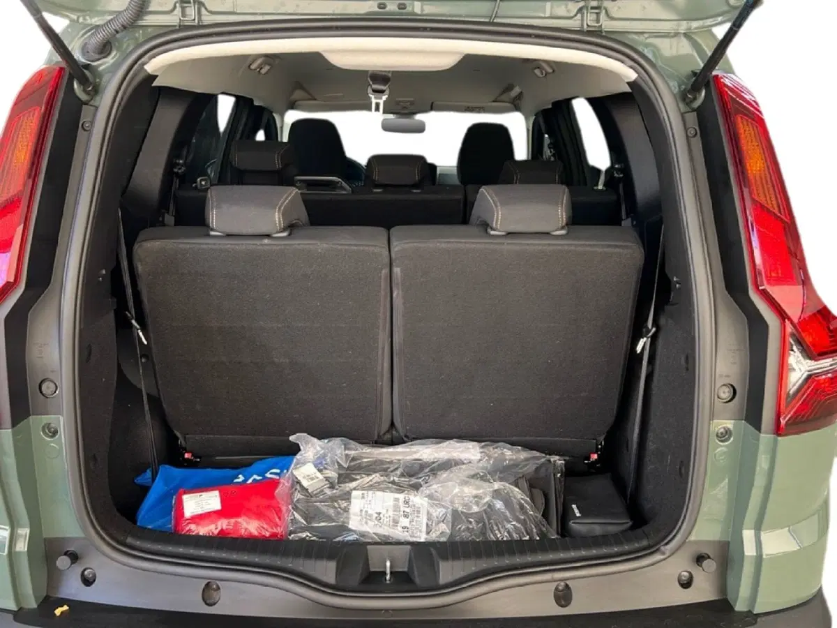 Dacia Jogger usata a Roma (10)