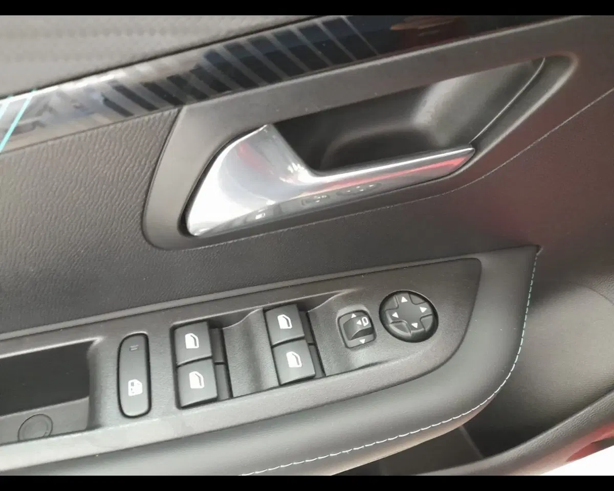 Peugeot 208 usata a Asti (17)