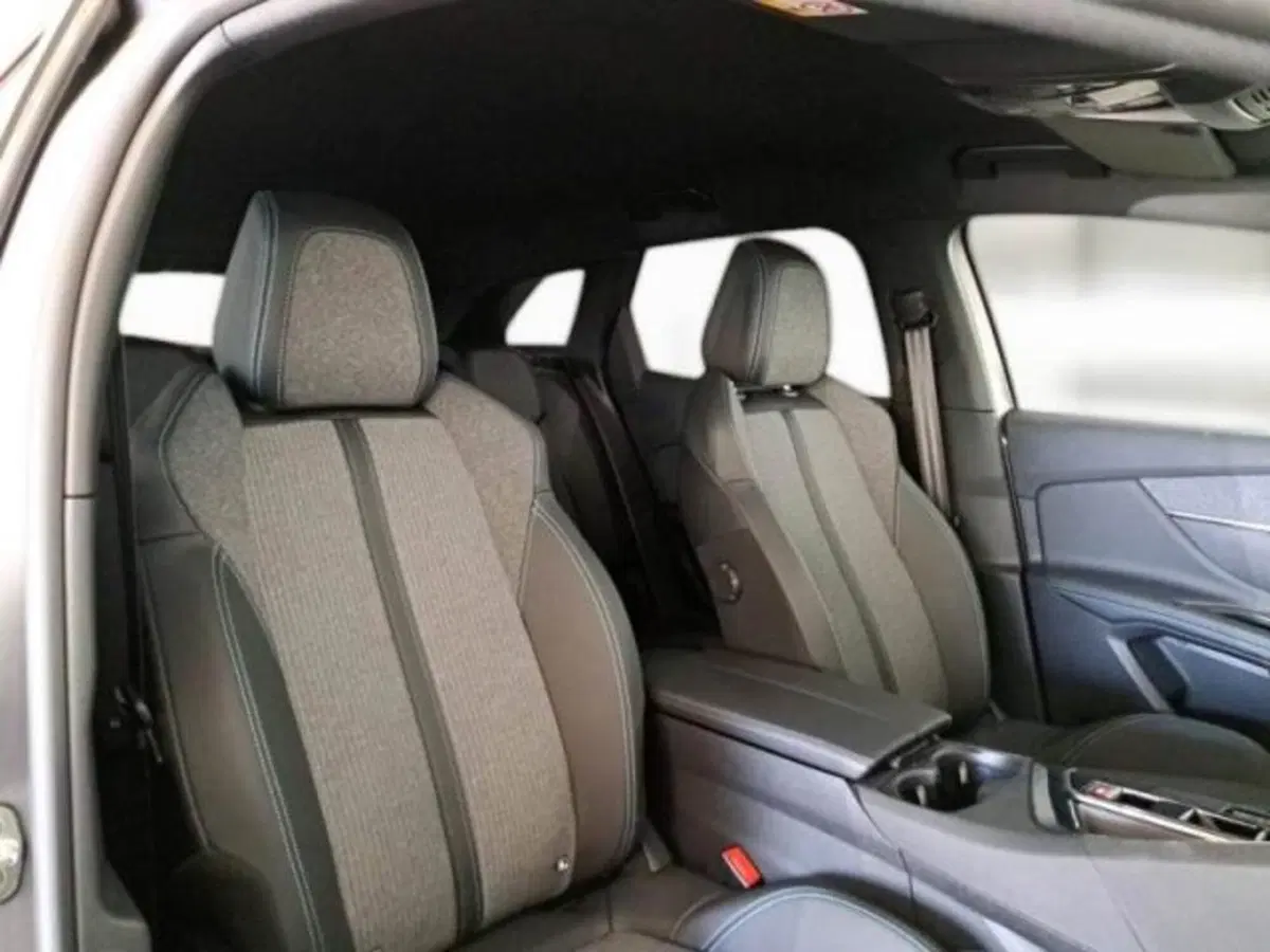 Peugeot 3008 nuova a Catania (8)