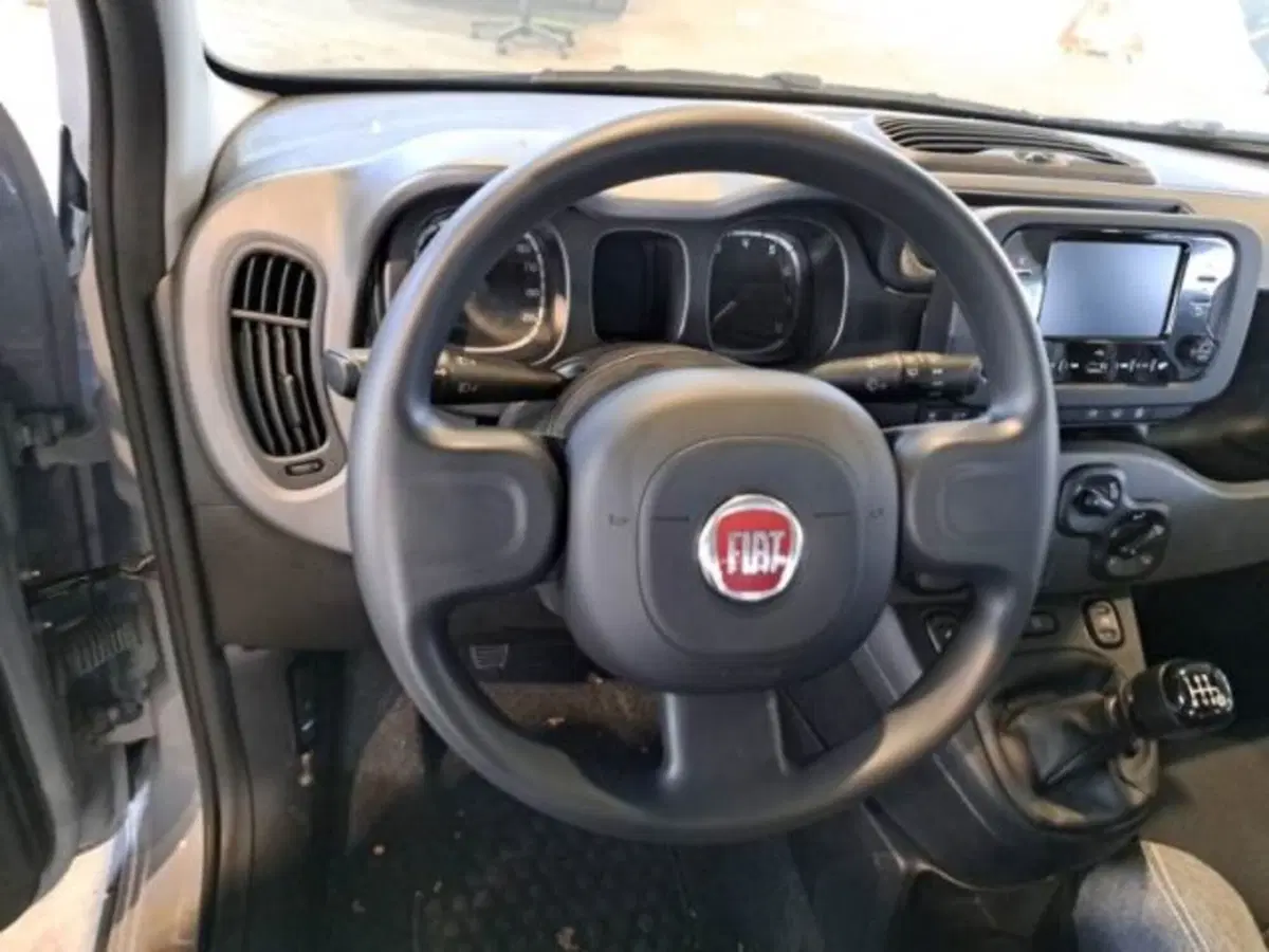 Fiat Panda nuova a Catania (10)