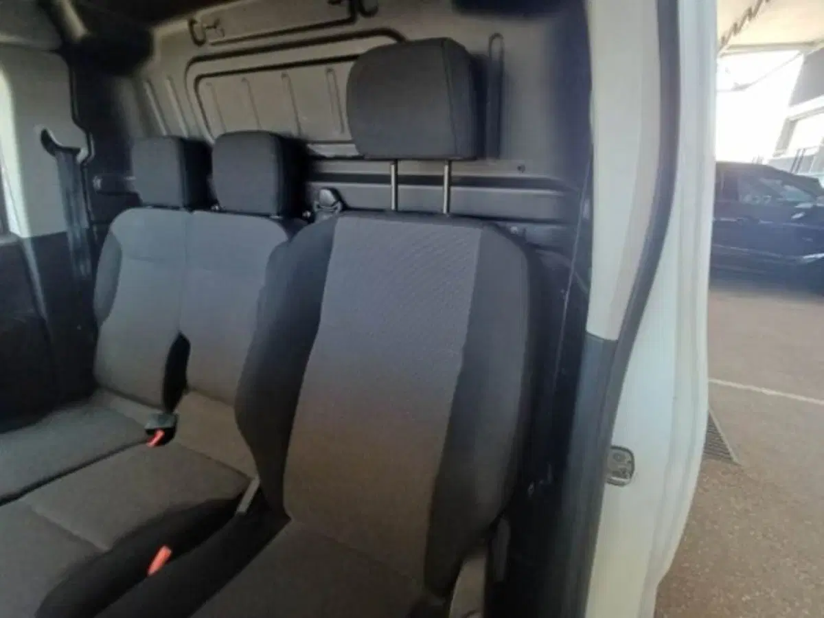 Peugeot Partner Furgone usata a Catania (6)