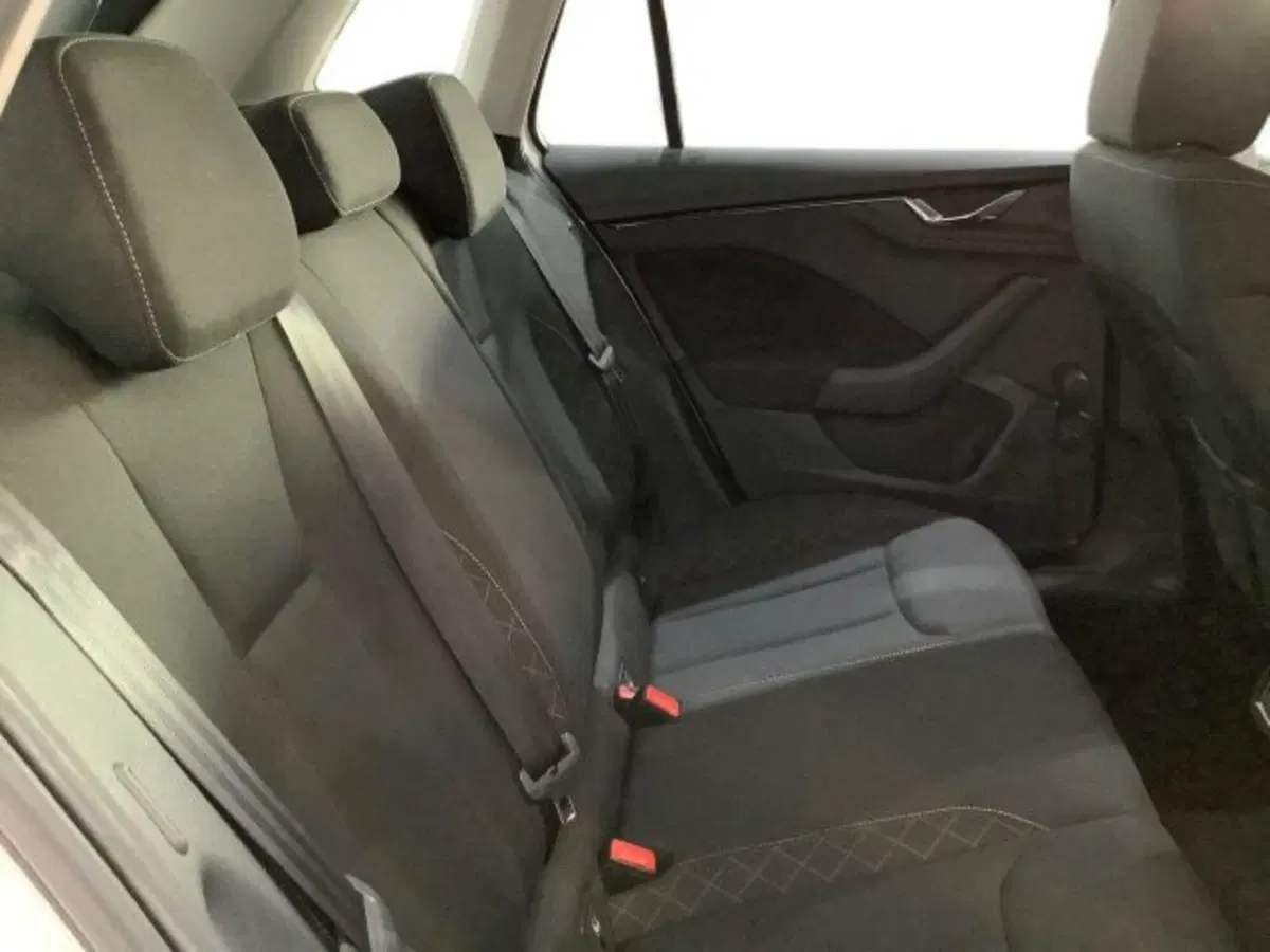 Skoda Kamiq usata a Catania (11)