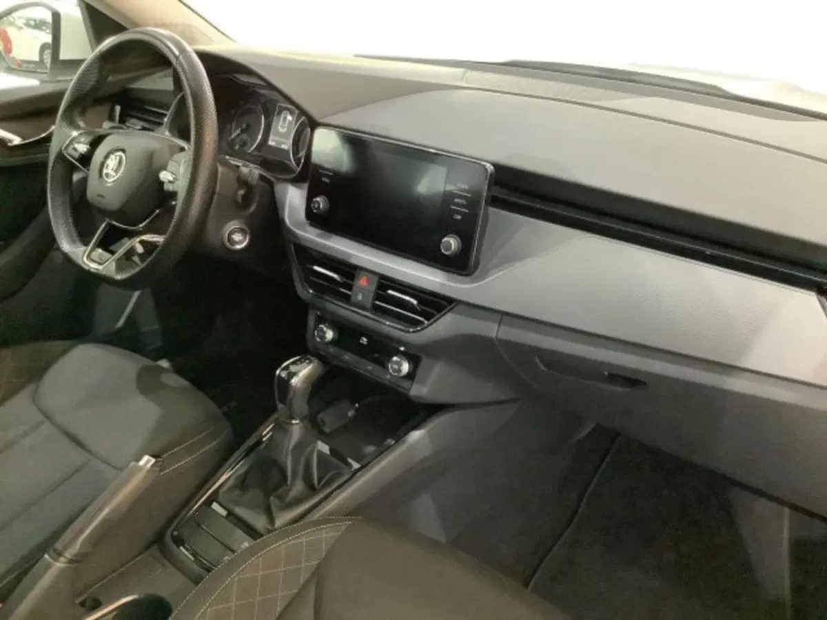Skoda Kamiq usata a Catania (9)