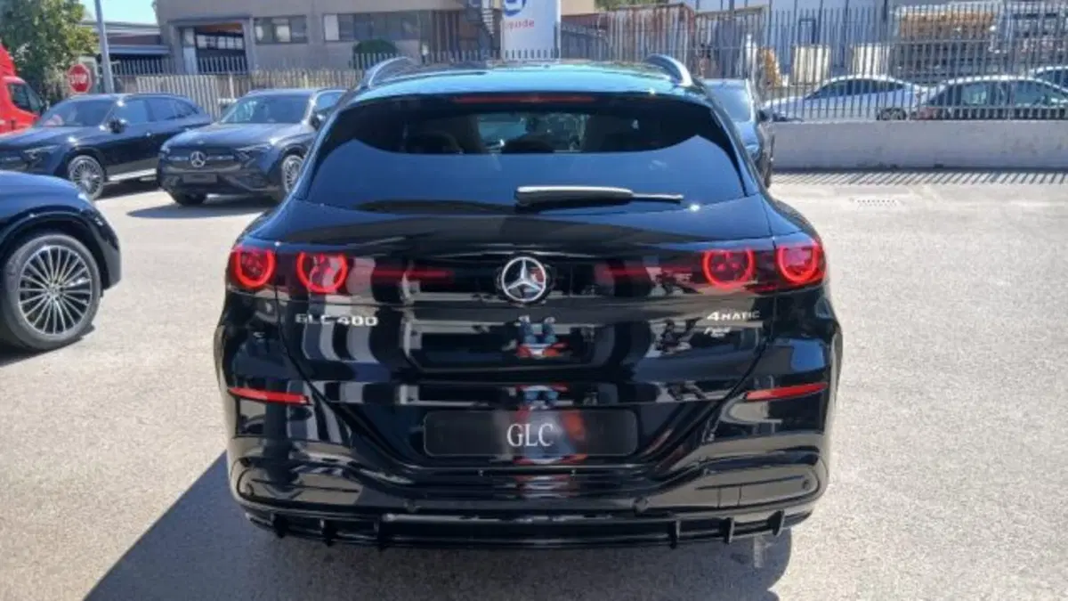 Mercedes-Benz GLC nuova a Potenza (4)
