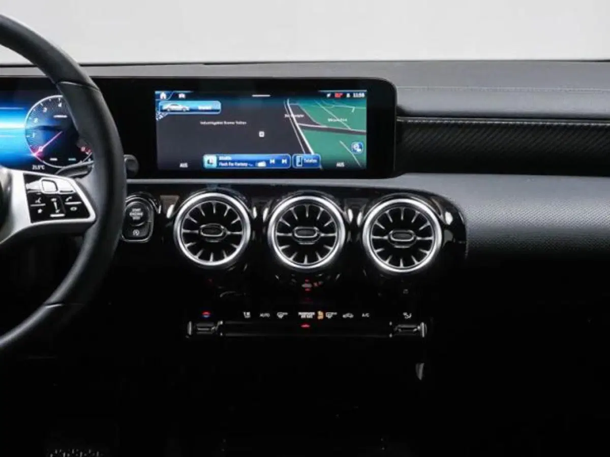Mercedes-Benz CLA usata a Milano (5)